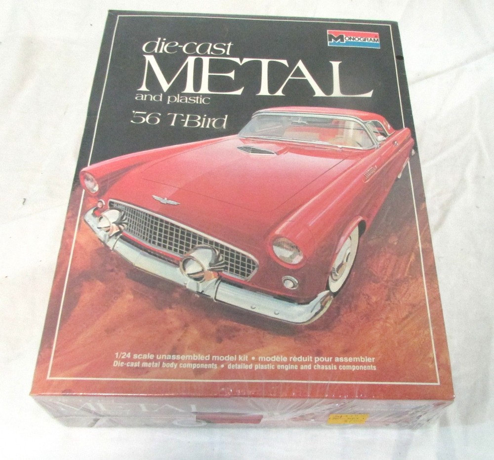 Vintage MONOGRAM DIE-CAST METAL & PLASTIC ’56 T-BIRD 1:24 KIT #6101, 1977, NIB