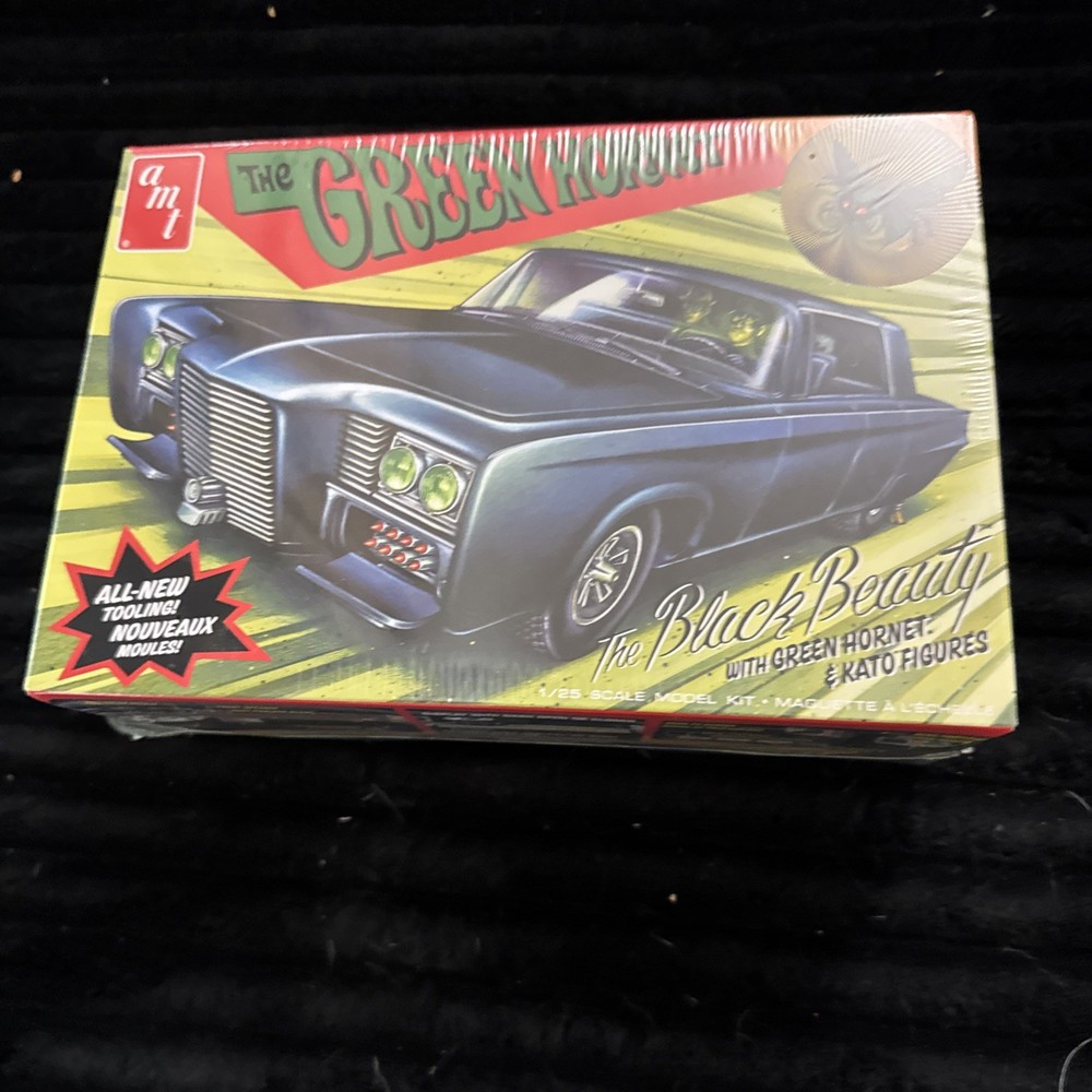 The Green Hornet Black Beauty 1/25 Scale Model Kit By AMT Skill 2 AMT1271