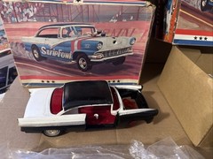 AMT 56 Ford Strip Fowl 2 Kits Read