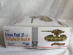 Dragon Cyber Hobby 6667 8.8 FlaK 37 auf Pz.Kpfw.IV Ausf.H German Tank Model 1:35