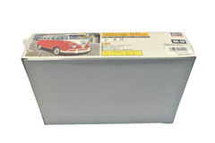 Hasegawa Volkswagen Model Kit 1963 Type 2 Micro Bus 23 Window 1:24 Scale 21210