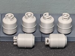 1/24 1/25 Scale Propane Tanks – Diorama Accessory (G Scale, set of 6)