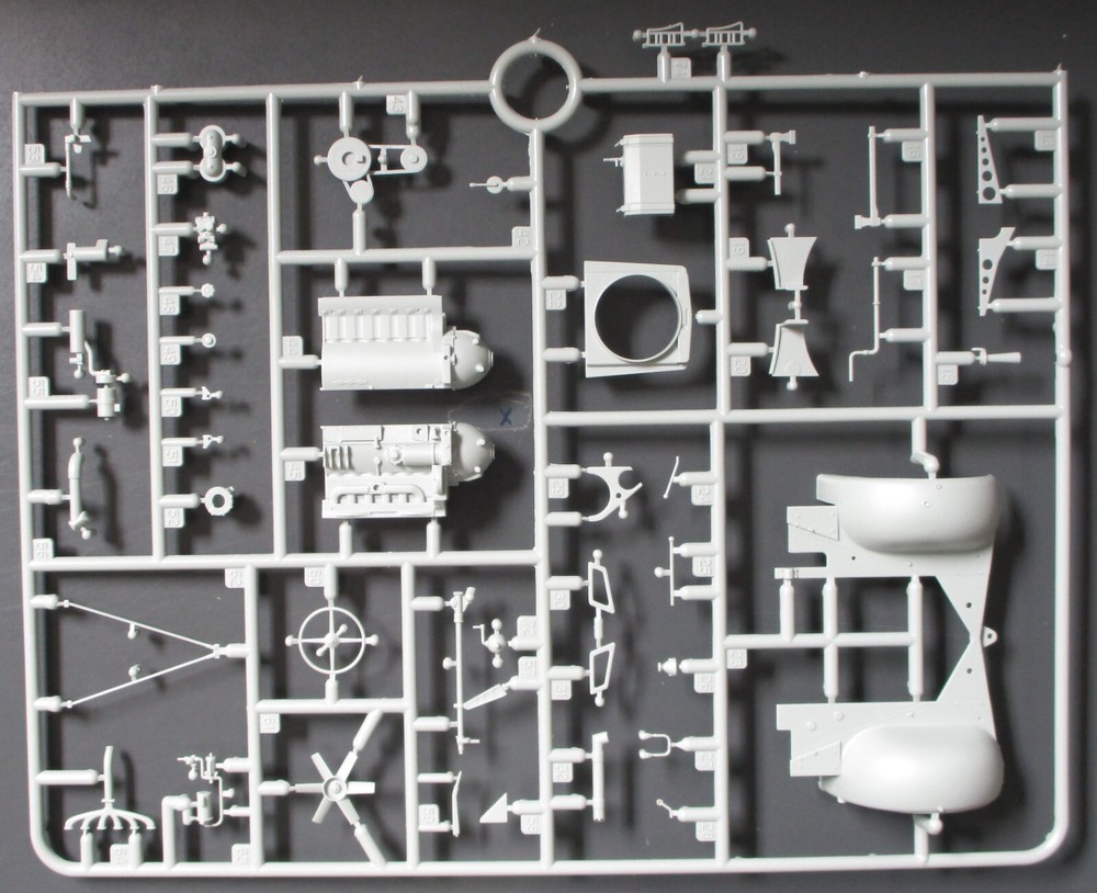 Dragon 1/35th Scale Sd Kfz 7 Flak 36 – Parts Lot D1 from Kit No. 6541