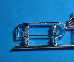 32 FORD 3 WINDOW COUPE – WINDSHIELD FRAME – REVELL 7605 MODEL CAR KIT PARTS LOT