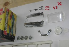 AMT 1961 Pontiac Bonneville Convertible Kit #K-611 Annual Incomplete in Box 61