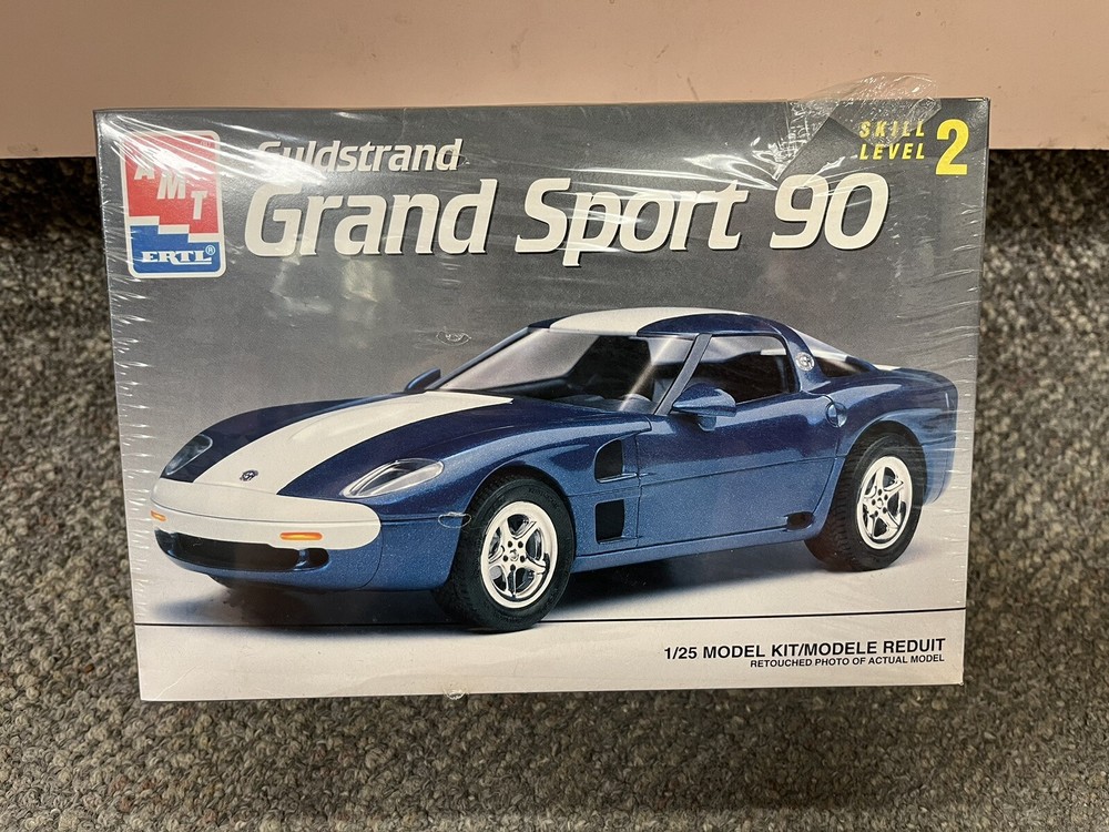 * AMT 1/25 SCALE GULDSTRAND GRAND SPORT 90 PLASTIC MODEL KIT #6461 *ST