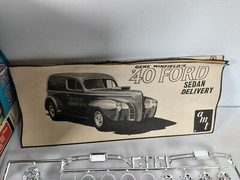 Gene Winfield ’40 Ford Sedan Delivery AMT 1:25 Model Kit T292 Parts Lot