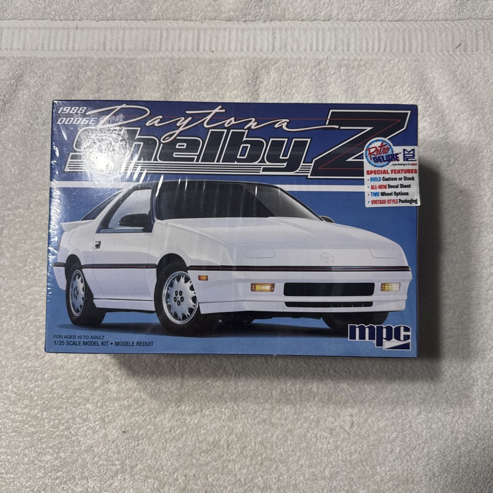 Skill 2 Model Kit 1988 Dodge Shelby 7 Daytona Z 2-IN-1 1/25 Scale By MPC MPC1009