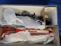Top Fuel Dragster Model Metal Body Racing Champions 1:24 Snap-On Limited Edition
