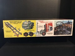 AMT 1417/06 CHEVY TITAN 90 TRUCK TRACTOR MODEL KIT-NIB-1/25 SCALE