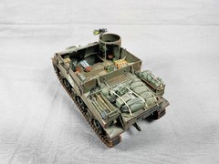 Built 1/35 M7 variant US Army Prime Mover with M1a1 155mm towed howitzer
