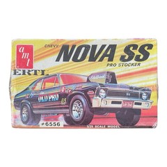 Chevrolet Nova SS Pro Stocker AMT Ertl 1:25 Scale Model Kit