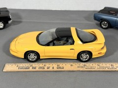 1/24 Scale 1993 Pontiac TRANS AM T-top 1/25 PROMO Model Car YELLOW Firebird AMT?