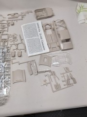 AMT #6896 1/25 1970 1/2 Chevrolet Camaro Z-28 Open Box