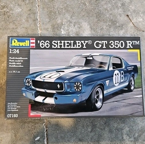 RARE Revell 1:24 1966 Shelby GT 350 R Plastic Model Kit Unassembled 07193 SEALED