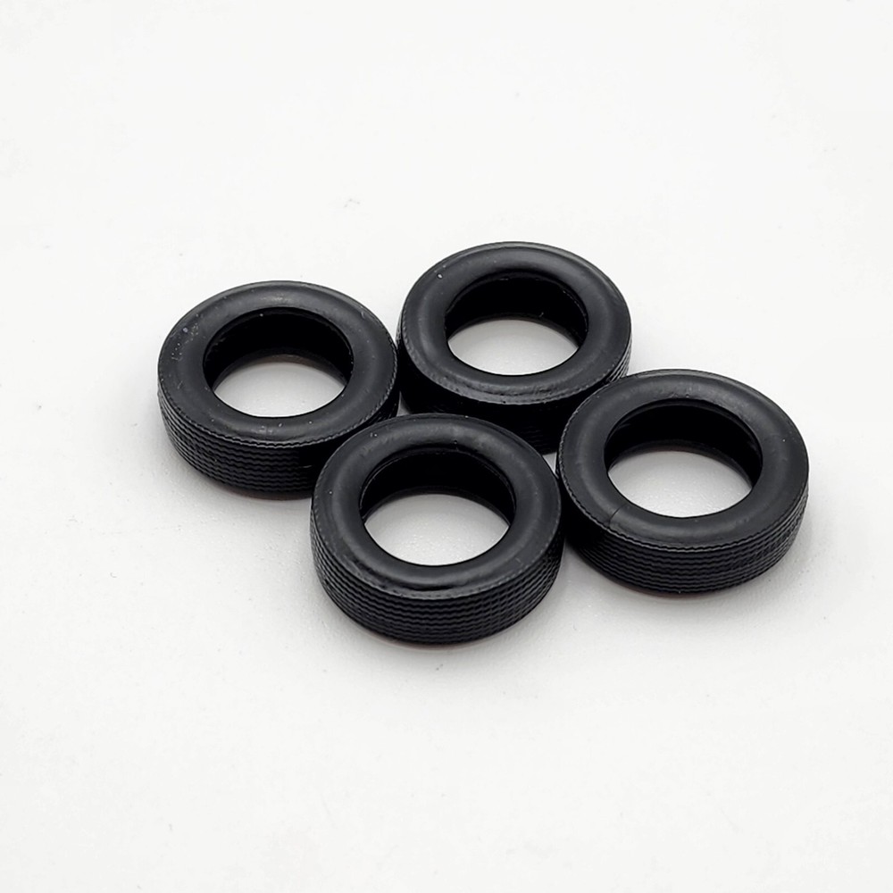Revell 1/25 85 Oldsmobile 442/FE3-X 85-4446 Parts Rubber Tires