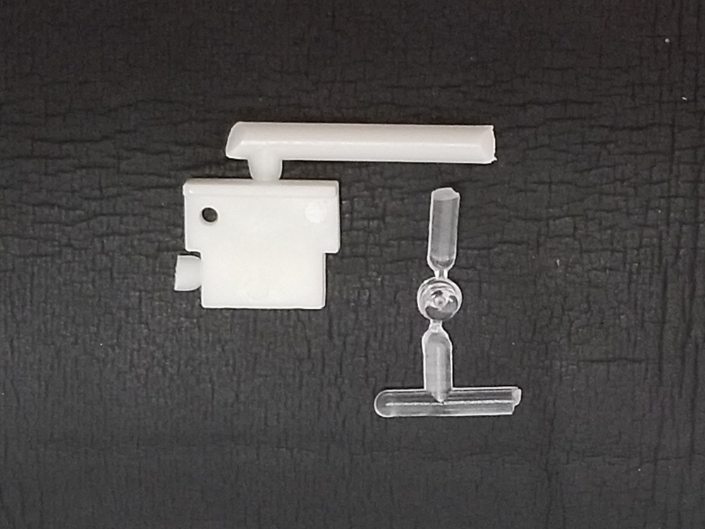 Diamond REO Truck Tractor BACK UP LIGHT & BRACKET for 1:25 AMT Model Kit