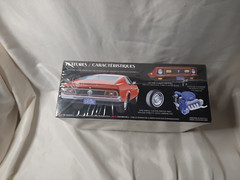AMT James bond 007 1971 Ford Mustang Mach1 1/25 model kit sealed hobbies
