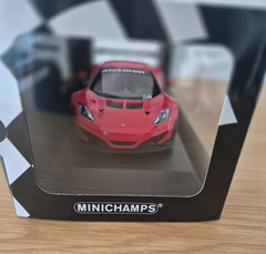 PAUL’S MODEL ART MINICHAMPS MCLAREN 12C GT3 RED 1:18 LTD EDITION #151121392 NEW