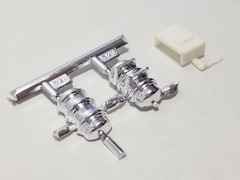 Diamond REO Truck Tractor LUBEREFINER & BRACKET for 1:25 AMT Model Kit