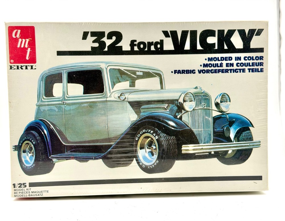 AMT ERTL ‘32 Ford Vicky 1/25 Scale Model Kit #6573 Sealed Vintage-New in Box