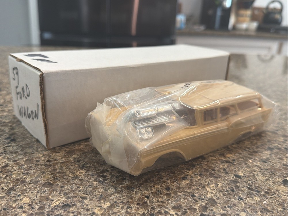 R & R RESIN 1959 FORD 4-DOOR WAGON RESIN KIT! CIRCA 90’s-2000’s! VMCP!