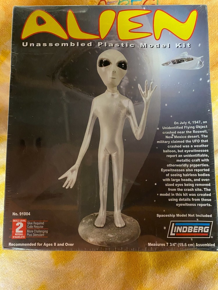 Lindberg Alien Extraterrestrial Model Kit Factory Sealed New Old Stock 7-3/4 in