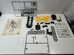 Testors Italeri Mercedes 540K 1/24 Plastic Model Kit 831 Open Box Kit