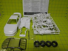 DONOR NASCAR 2003-2005 CHEVROLET MONTE CARLO STOCK CAR KIT- WHITE – 1/24