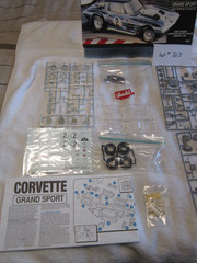 ACCURATE MINIATURES CORVETTE GRAND SPORT JUNKYARD MODEL KIT LOT #503