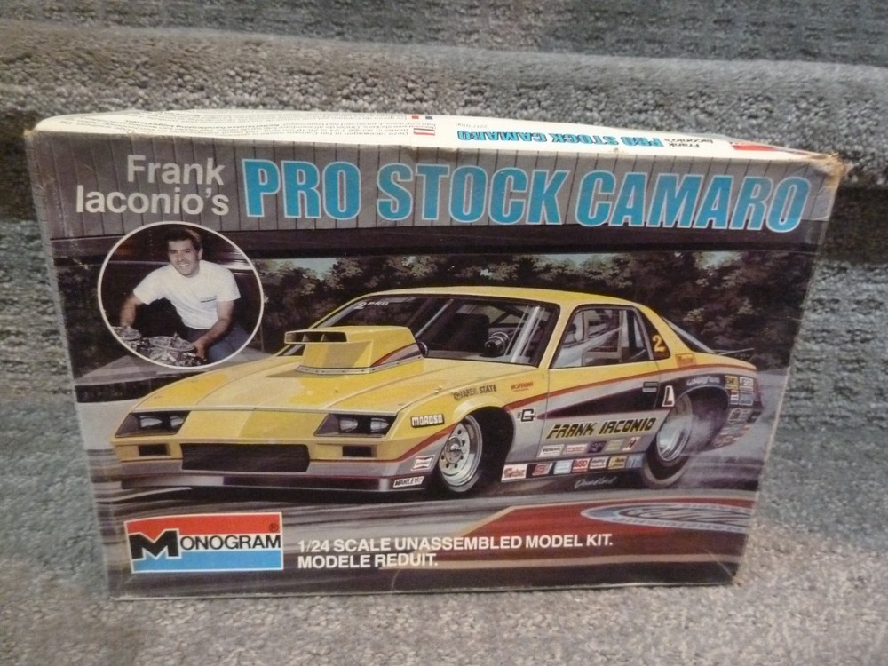 1984 MONOGRAM 2217 FRANK IACONIO PRO STOCK CAMARO FUNNY CAR 1:24 MODEL KIT NEW