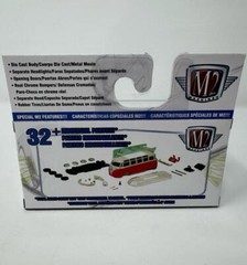 M2 Machines 67 1967 VW Volkswagen Beetle Bug Deluxe USA Model Auto-Thentics Car