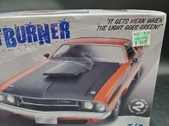 🚦😎Revell Street Burner 1970 Dodge Challenger T/A 1:24 Model Kit 85-2596 Sealed