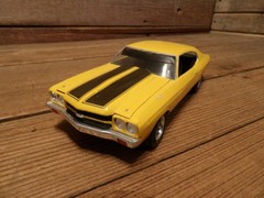 Vintage 1970’s CHEVROLET CHEVELLE SS 454 Car Model Kit – Junkyard Parts!