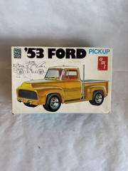 VINTAGE AMT #T410 1953 FORD F100 PICKUP TRUCK STREET ROD 1:25 MODEL New