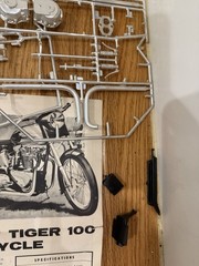 Revell Triumph 100 motorcycle model kit 1/8 scale H-1231 for parts asis
