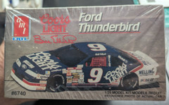 Bill Elliott’s #9 Coors Light Ford Thunderbird 1:25 Kit **Factory Sealed**