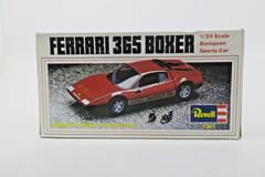 Revell 1/24 European Sports Car Ferrari 365 Boxer Plastic Model Kit #7301