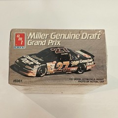 1990 AMT ERTL Rusty Wallace Pontiac Miller Genuine Draft Beer 1/25 Model Car Kit