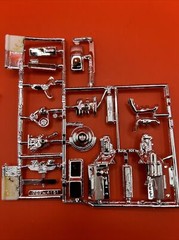 1957 Ford T-Bird AMT Chrome Engine With Stand Model Parts 1:25 New L5