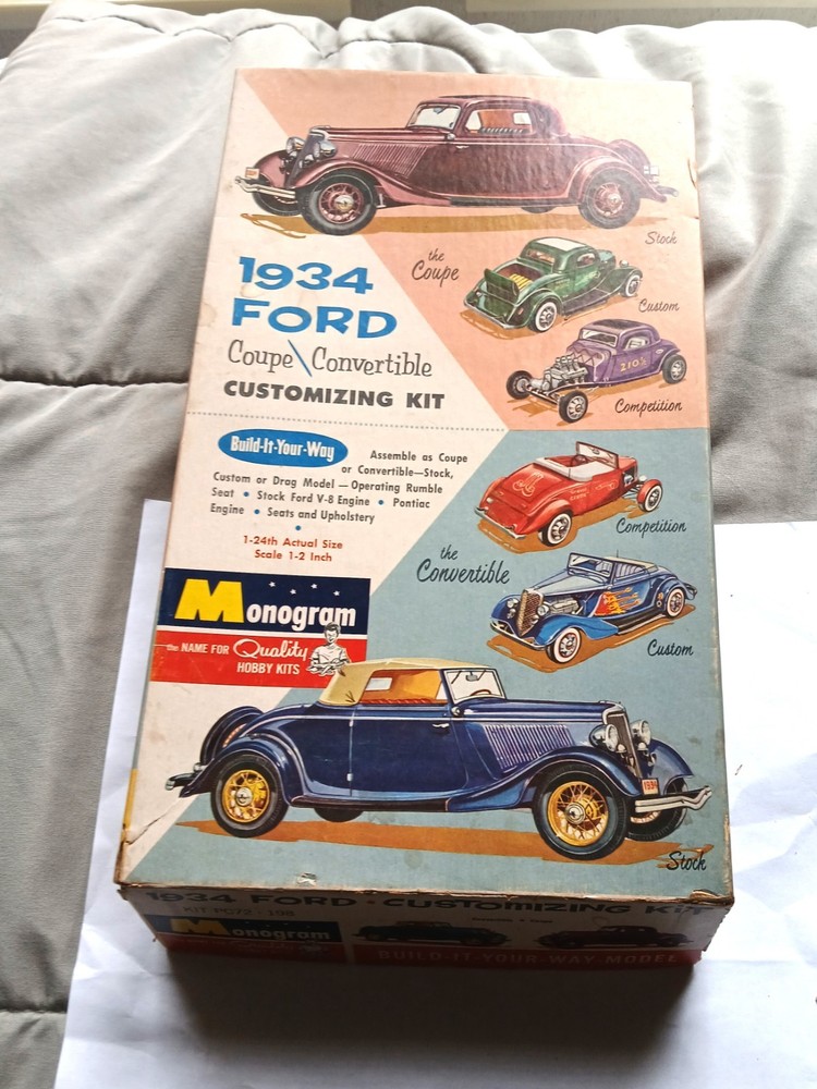 Monogram 1934 Ford Coupe/Roadster Model Kit 1/24