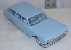 HUBLEY 1960 FORD COUNTRY STATION WAGON PROMO CAR MODEL 1:25 NEW BOXED