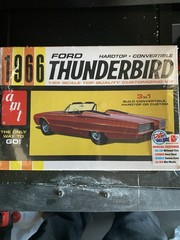 AMT 1966 Ford Thunderbird 1/25 Plastic Car Model Kit 3-in-1 Decals AMT1328/12