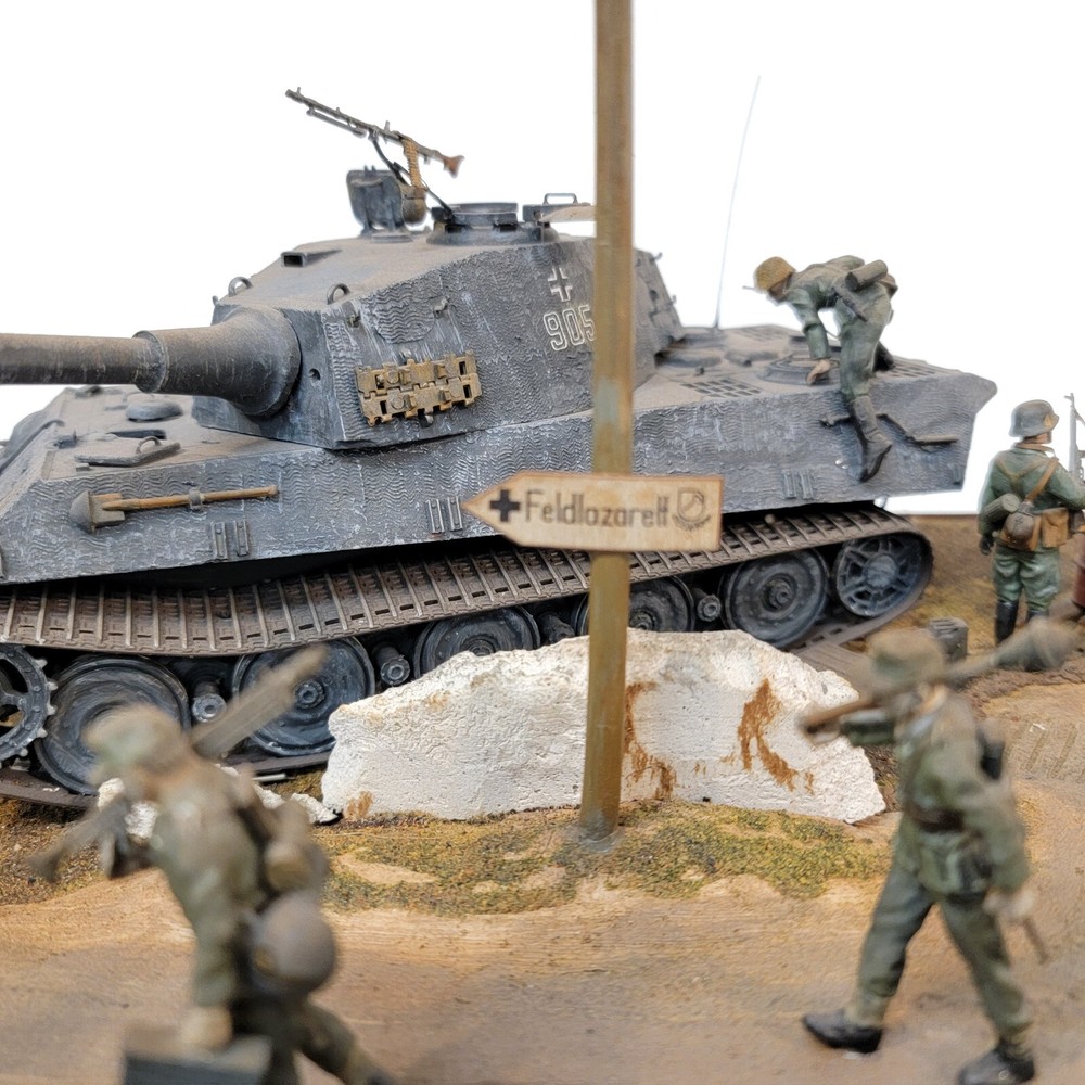 1/35 WWII German Tanks France Time Out Soldiers Museum Quality Diorama Built