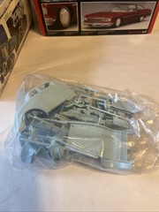 AMT 33 Willys Coupe 1/25 Car Model Kit 6570 Free Shipping Open Box