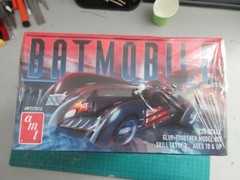 AMT BATMAN & ROBIN MOVIE BATMOBILE 1/25 SCALE PLASTIC MODEL KIT 2022 BRAND NIB.