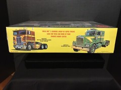 AMT 724/06 WHITE WESTERN STAR MODEL KIT-NIB-1/25 SCALE