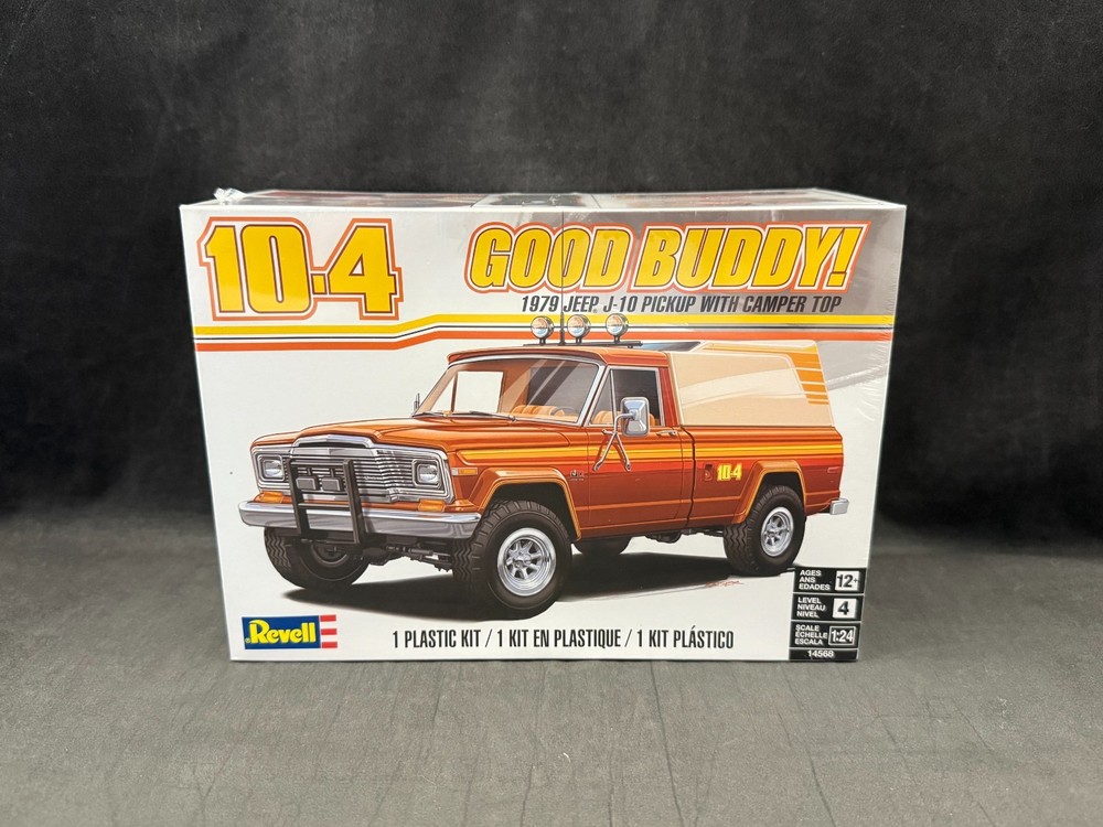 Revell 1979 Jeep J-10 Pickup with Camper Top – 1:24 SC Plastic Model Kit 14568