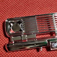Grill / Front Bumper 1977 GMC Van 1:25 scale model car part Revell
