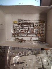 AMT 1960 Corvette Kit # 31910 Opened Box 1:25 scale